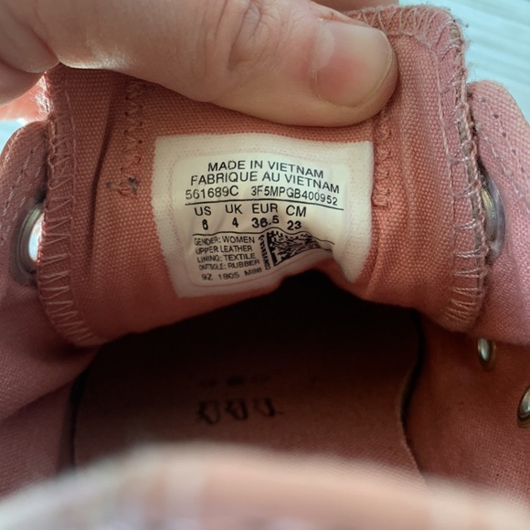 Converse All Star pink leather velvet laces with all same color souls - Picture 9 of 9